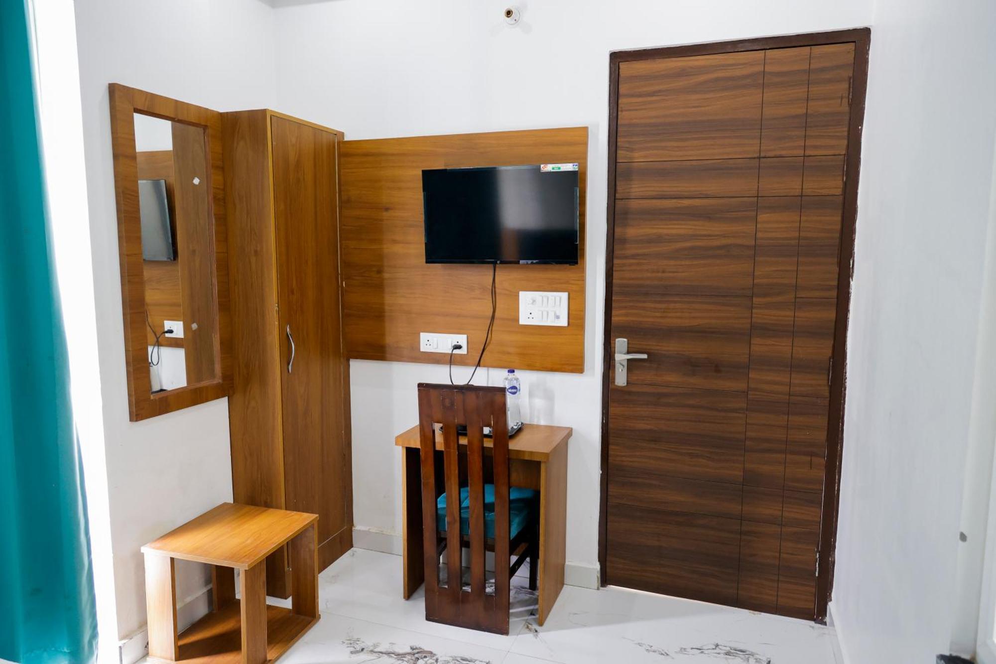 Hotel Parth Inn Rishikesh Exterior photo