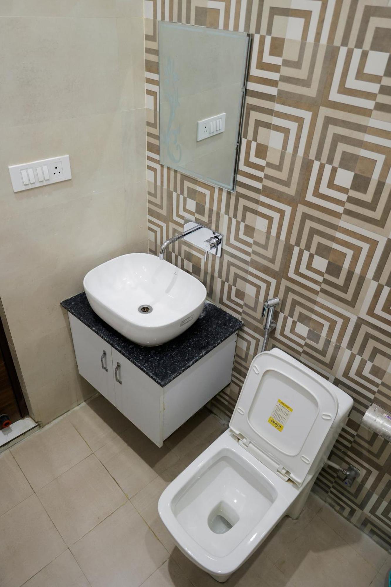 Hotel Parth Inn Rishikesh Exterior photo